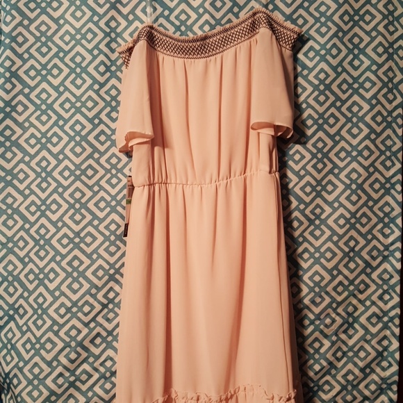 Pink Dress - Picture 2 of 3